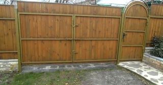 Купить распашные ворота деревянные Белово, цена от 2710 руб.